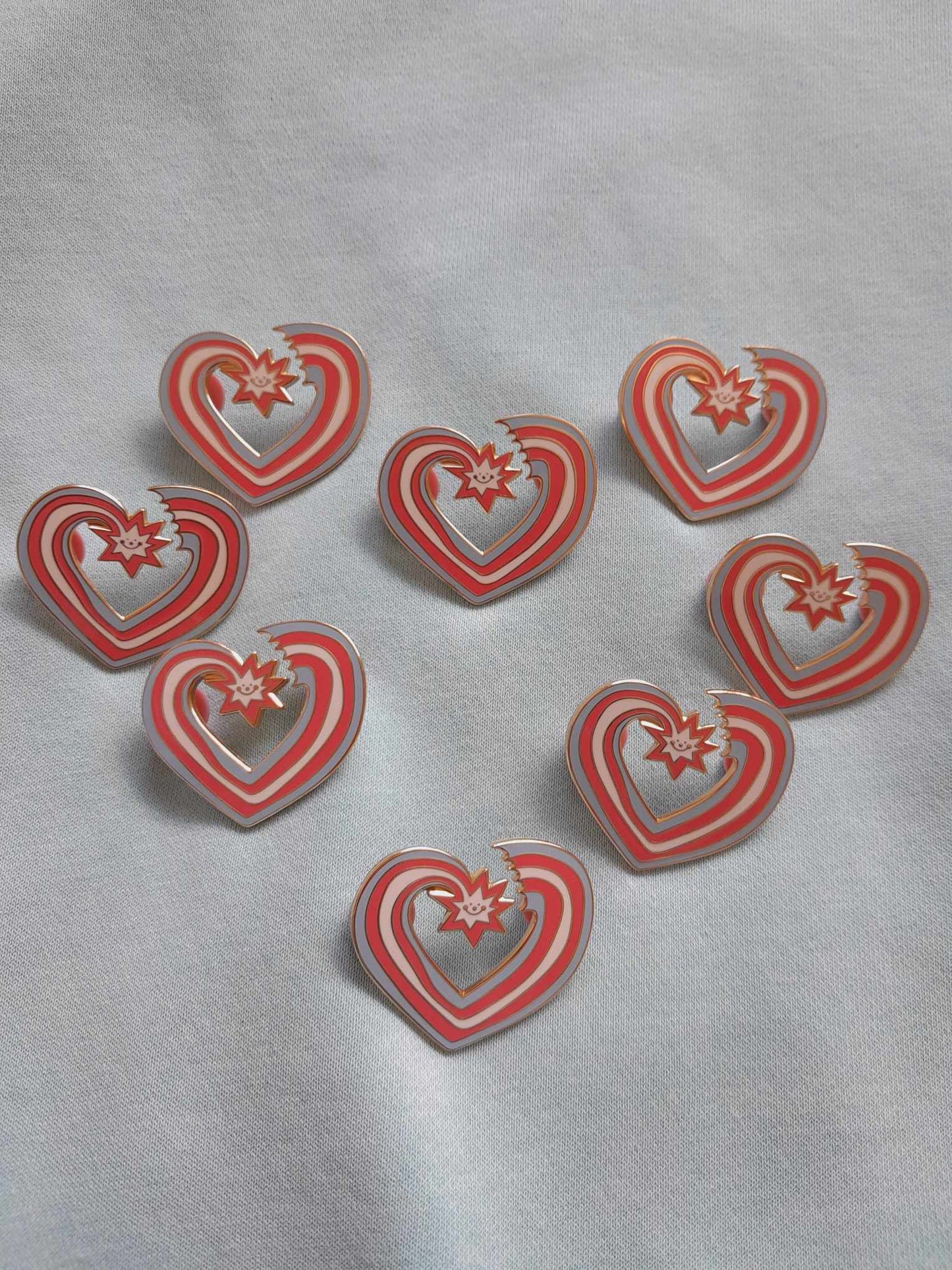 Hard Enamel Pin Trans shooting star heart